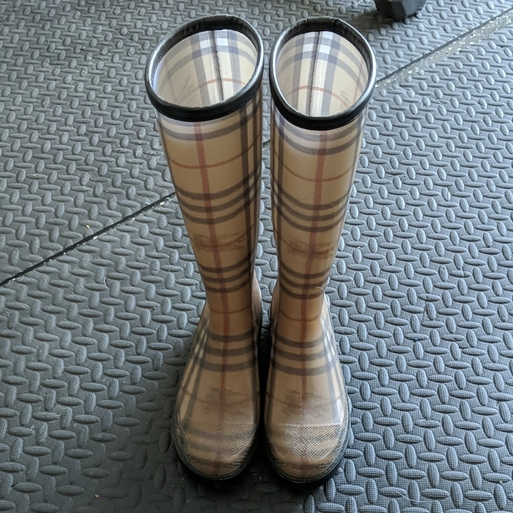 Burberry rain boots